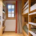 Escapade Apartment *